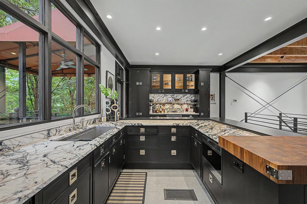 2967 Magnolia Hill Court