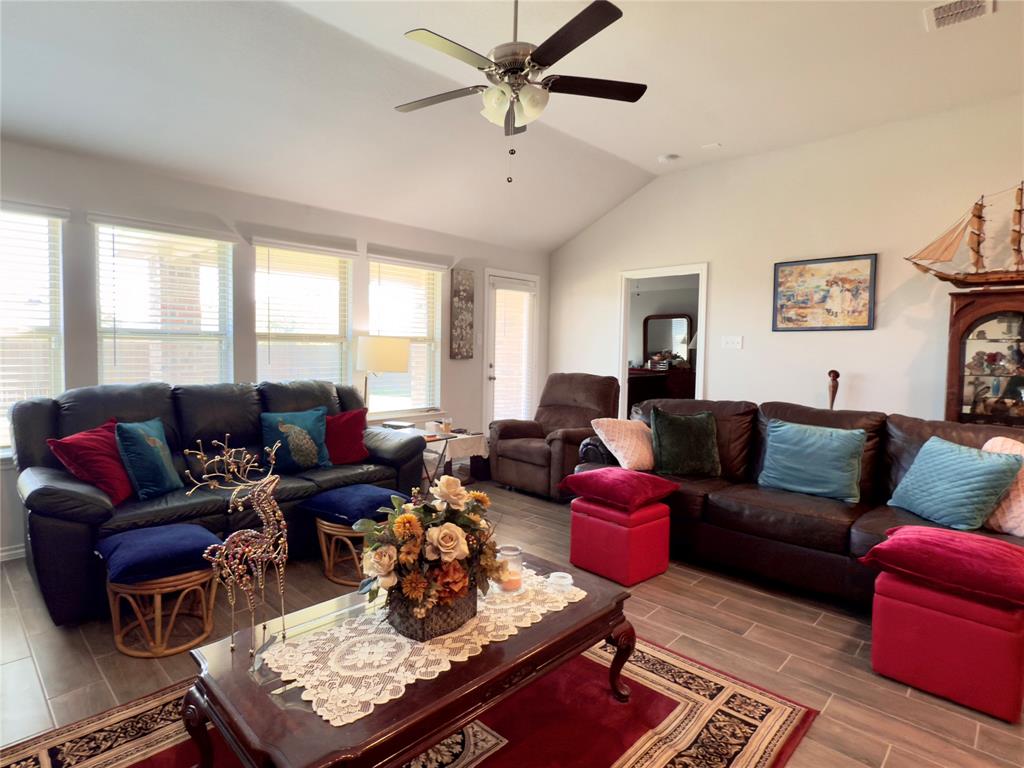 Hulen Tr - Residential