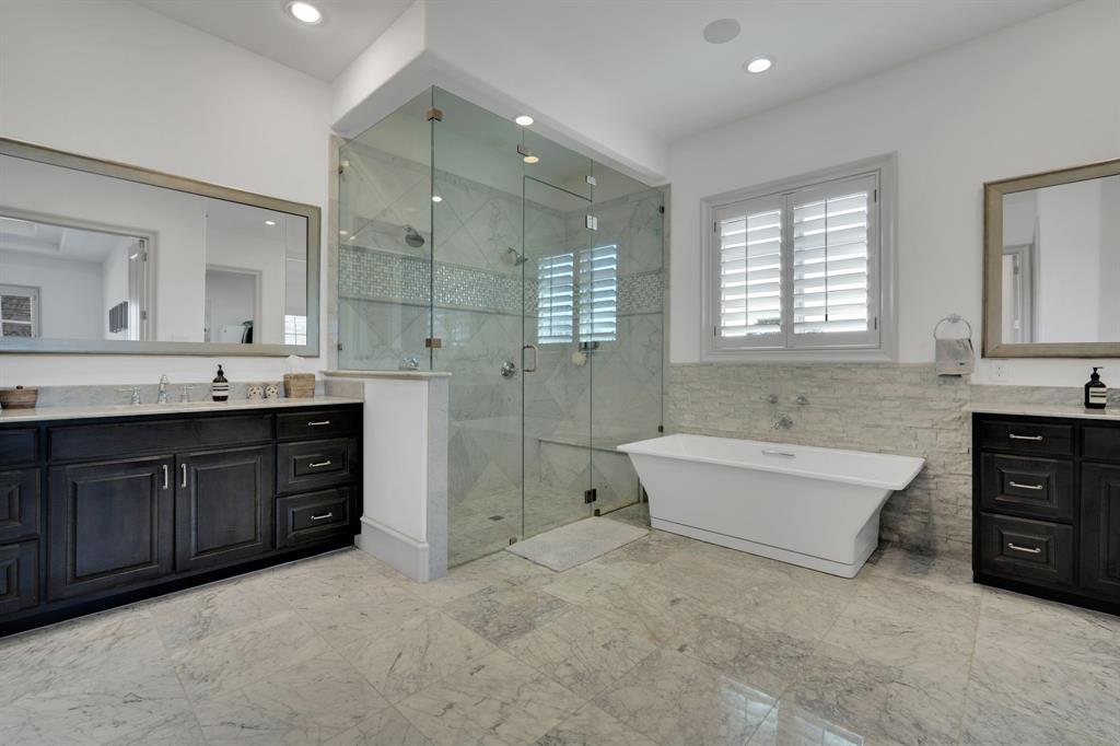 The Enclaves At Chateau Du Lac - Residential