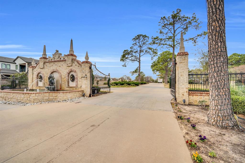 The Enclaves At Chateau Du Lac - Residential