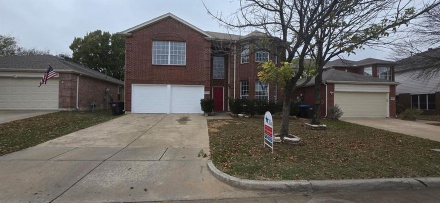 If you need a lot of bedrooms, as well as a lovely home, look no further...  5 bedrooms (all upstairs), 2.5 bathrooms and 3045 square foot of floor space.  2 living areas downstairs and one bedroom upstairs could be used as another living area.  Home has been painted and has new carpet upstairs.  Wonderful, inviting home for family and friends.