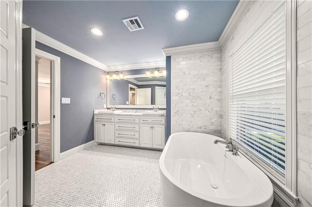 Woodland Hills - Residential