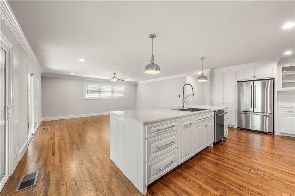 Woodland Hills - Residential