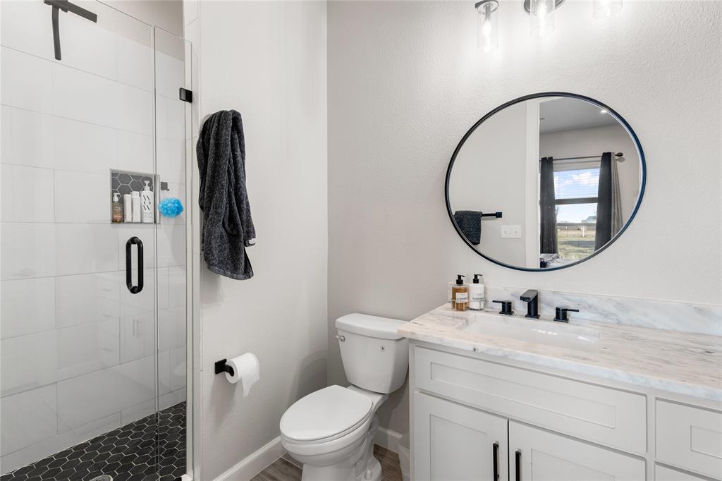 Krum, Texas 76249, United States, 5 Bedrooms Bedrooms, ,4 BathroomsBathrooms,Residential,Active,85914