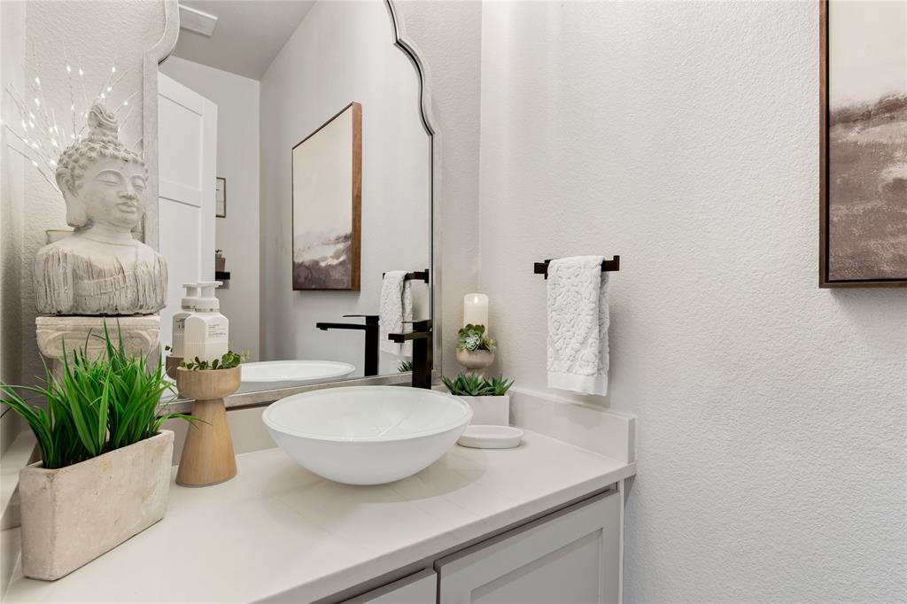 Krum, Texas 76249, United States, 5 Bedrooms Bedrooms, ,4 BathroomsBathrooms,Residential,Active,85914