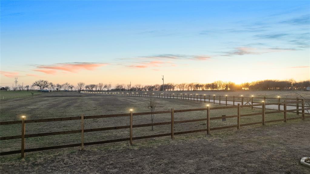 Krum, Texas 76249, United States, 5 Bedrooms Bedrooms, ,4 BathroomsBathrooms,Residential,Active,85914