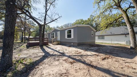 207 Woody Mabank TX 75156
