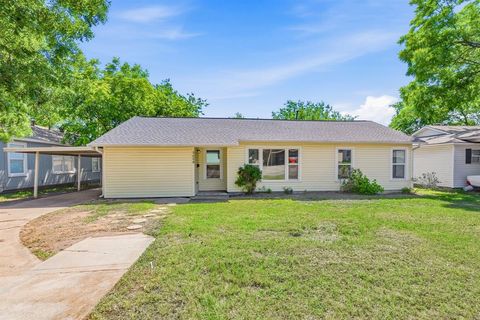 Photo of 3608 Katrine Street, Haltom City, TX 76117 (MLS # 21266804)