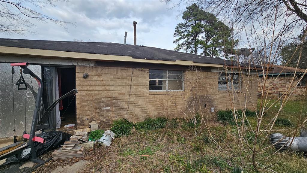 116 S Greenbrook Loop