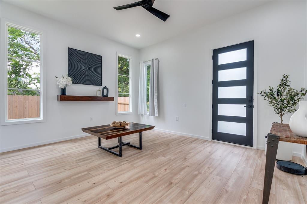 Brown Harris - Residential