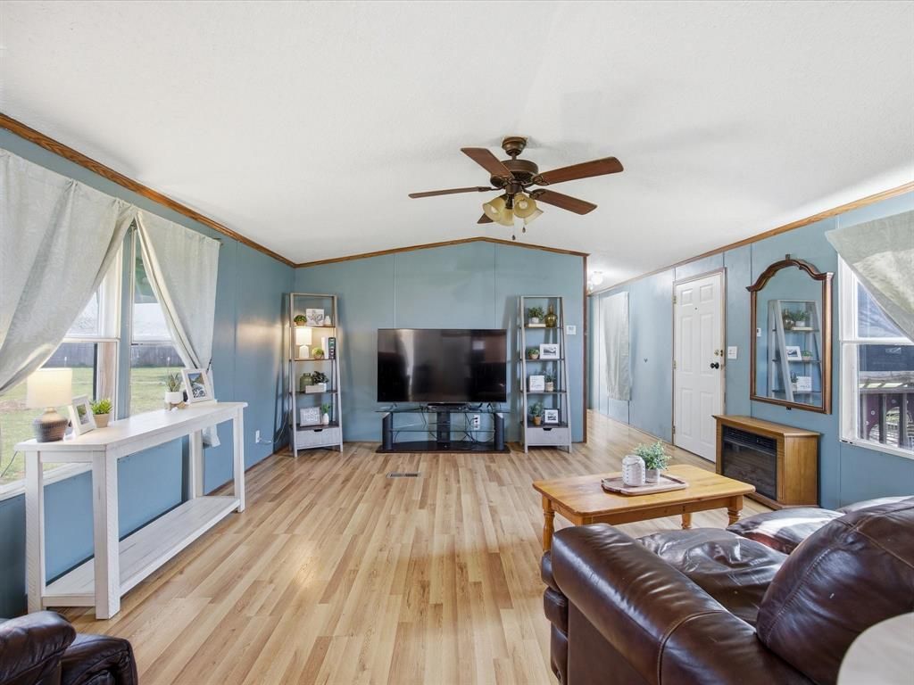 Photo of 11205 Pikes Peak Dr, Venus, TX 76084 (MLS # 21189991)