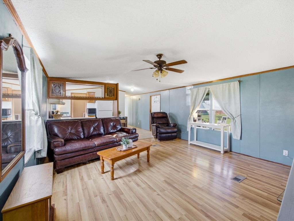 Photo of 11205 Pikes Peak Dr, Venus, TX 76084 (MLS # 21189991)