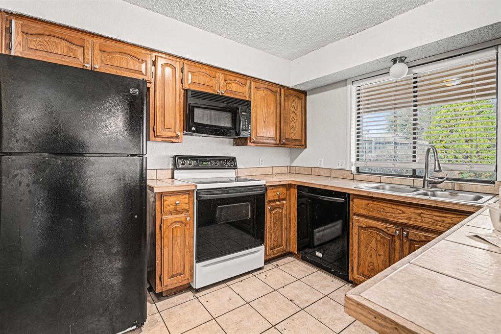 Foster Village Add - Residential