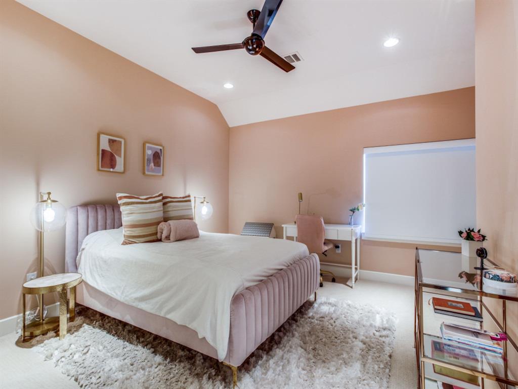 Villas at Hidden Knoll - Residential