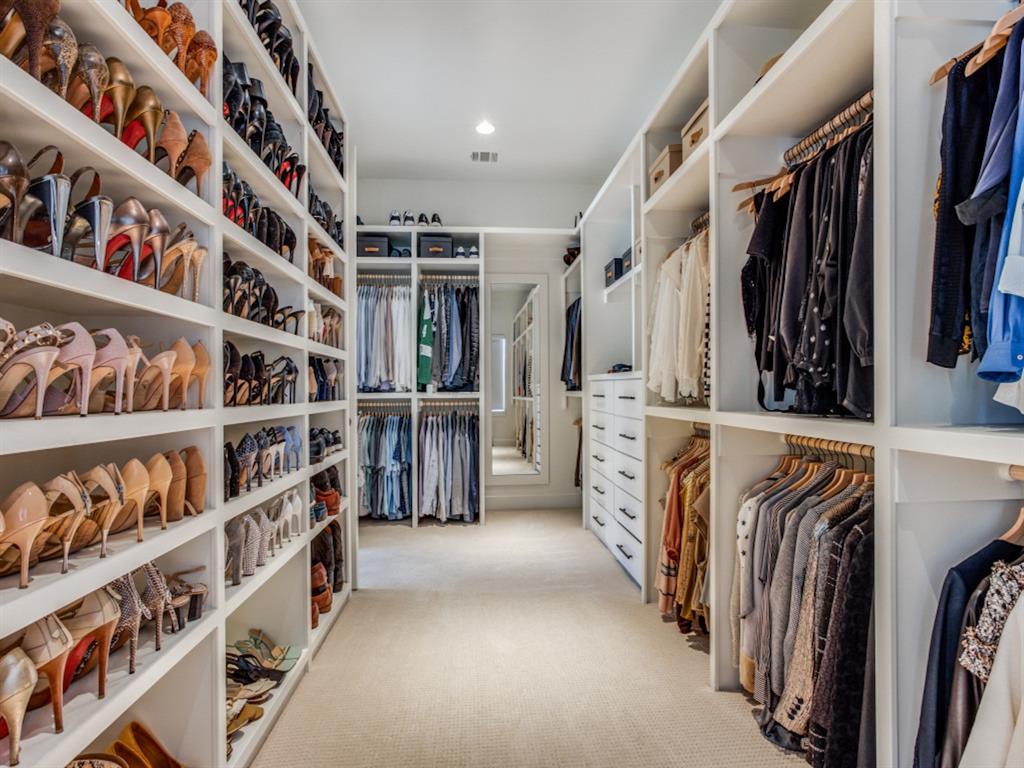 Villas at Hidden Knoll - Residential