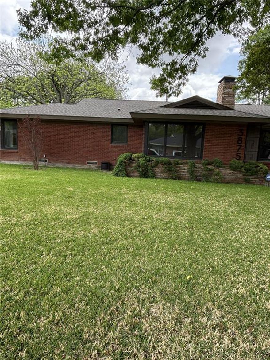 This charming spacious open single-family home is located in the Westcliff subdivision near Foster Park in southwest Fort Worth. It is assigned the Overton Park Elementary School which is rated 10 of 10 by Great Schools. In addition to Foster Park, it is near Overton Park and the Trinity Trail system. These parks and the Trinity Trails provide an abundance of beautiful safe green space for relaxing, family fun and play, family or individual exercise, including walking, running, and biking, and community interaction. And your dogs will love the park trails, too! It sits on a quiet street in a quiet well-established neighborhood with beautiful mature trees. Schools, churches, shopping, restaurants and TCU, are less than 10 minutes away via convenient access to IH20, Chisholm Trail Parkway, and Hulen.