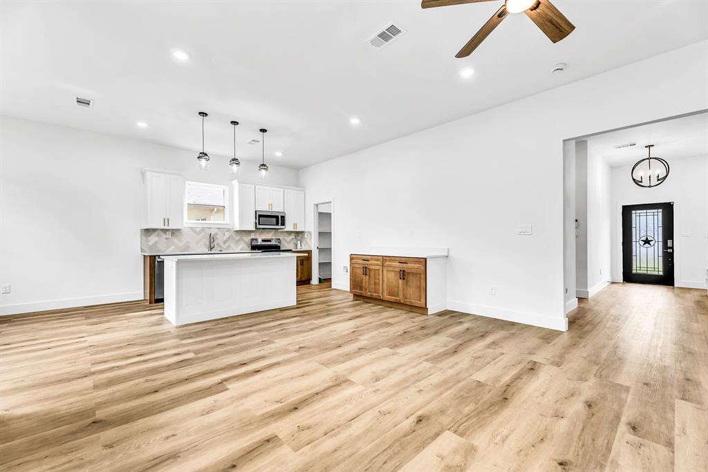 4017 Carl Street