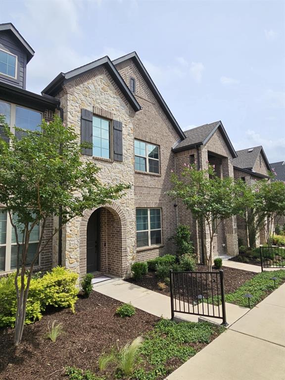 511 Cobblestone Lane