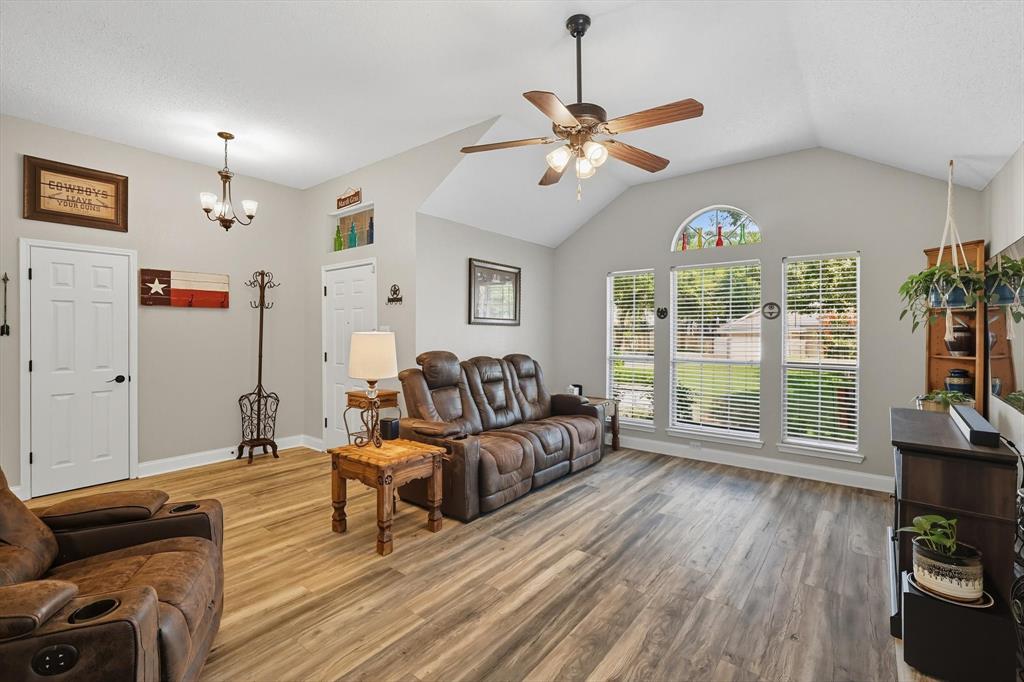 416 Meadowcrest Drive