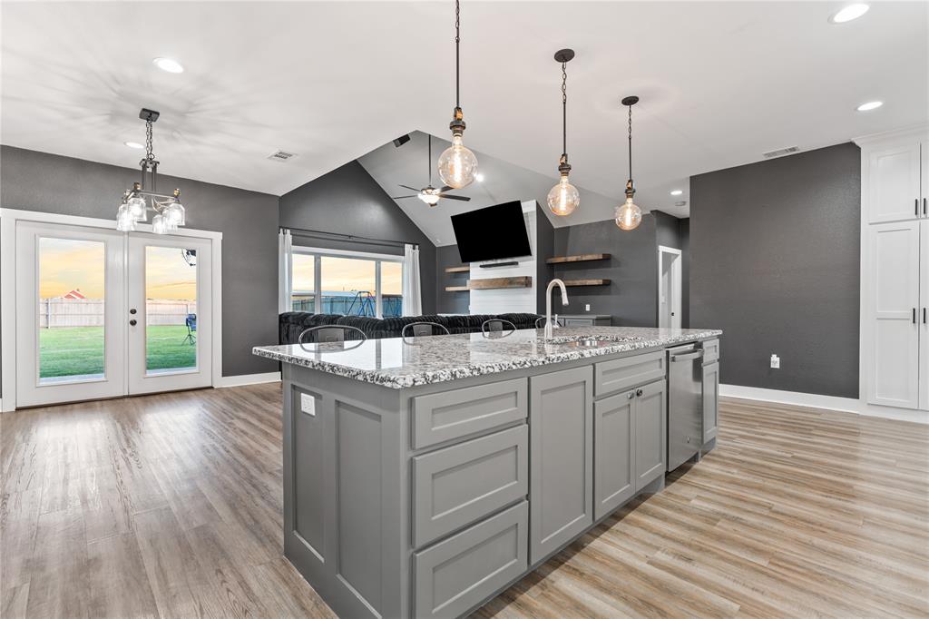 GRACE LANDING - Residential