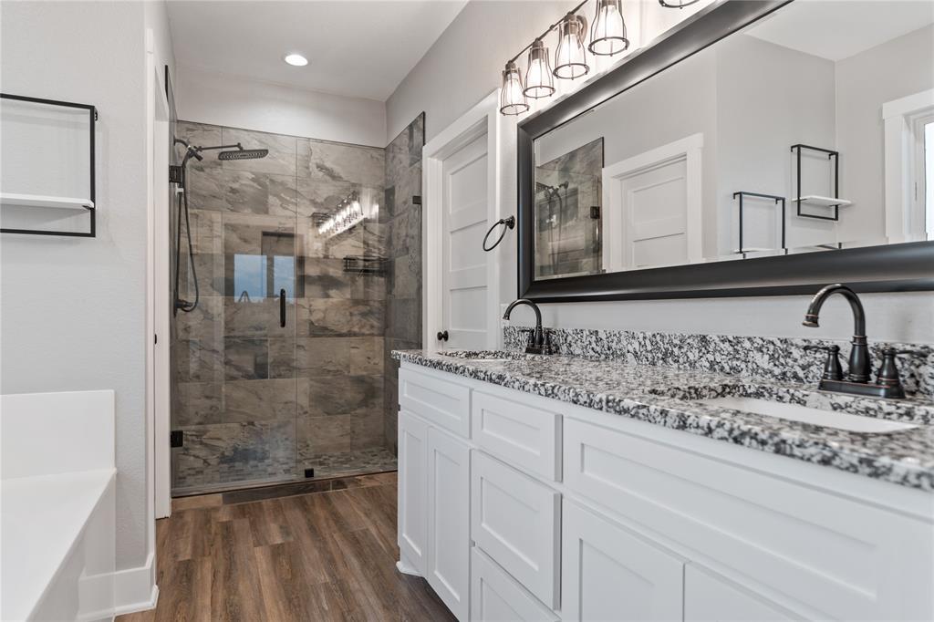 GRACE LANDING - Residential