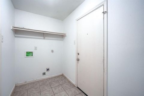 Tiny photo for 9320 Newhall Street, Dallas, TX 75232 (MLS # 21202025)