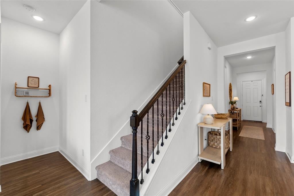 1501 White Water Way