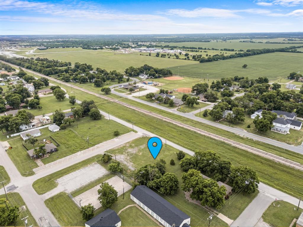 211 N Riggins Street