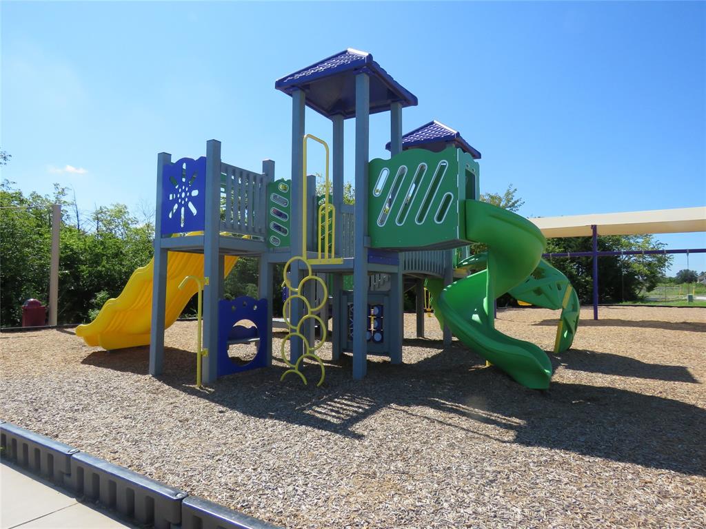 Oakmont Park - Residential