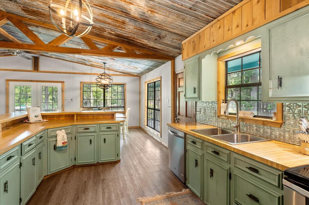 Mossy Break - Residential