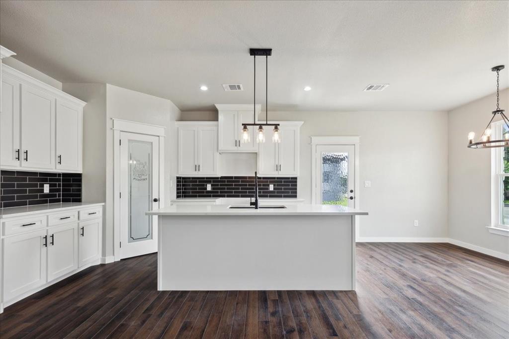 HUTCHINS ACREAGE - Residential