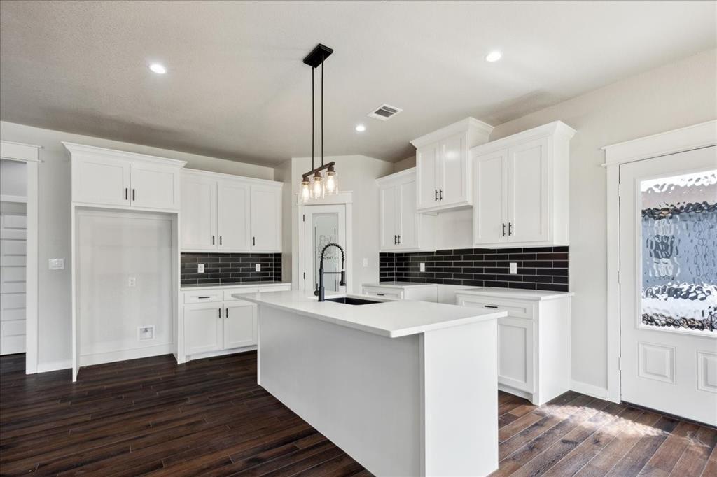 HUTCHINS ACREAGE - Residential