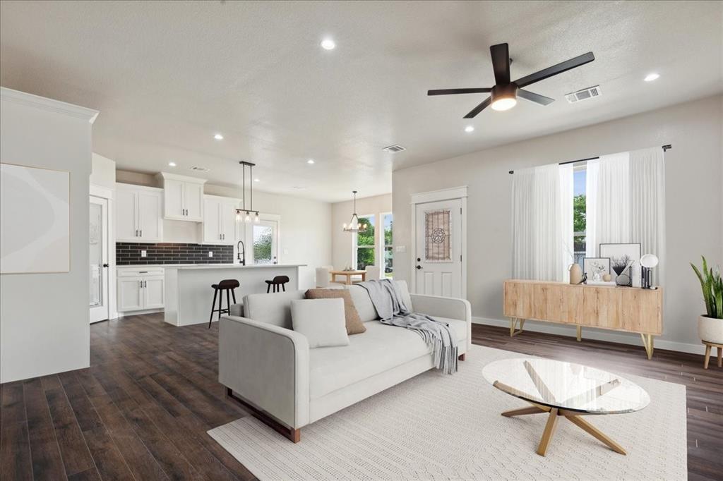 HUTCHINS ACREAGE - Residential