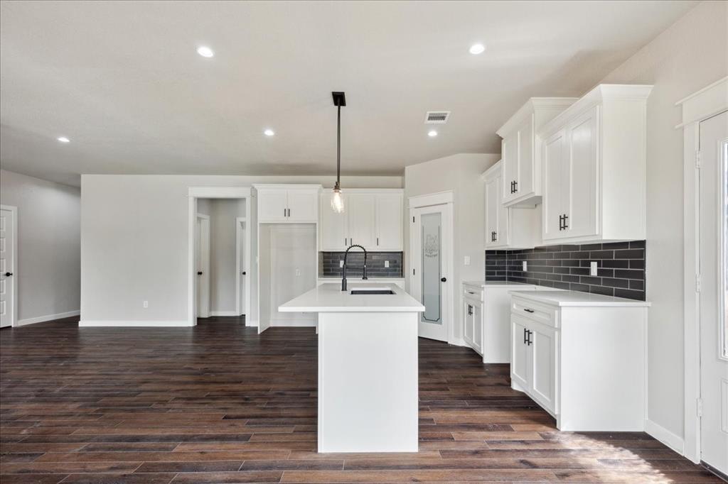 HUTCHINS ACREAGE - Residential