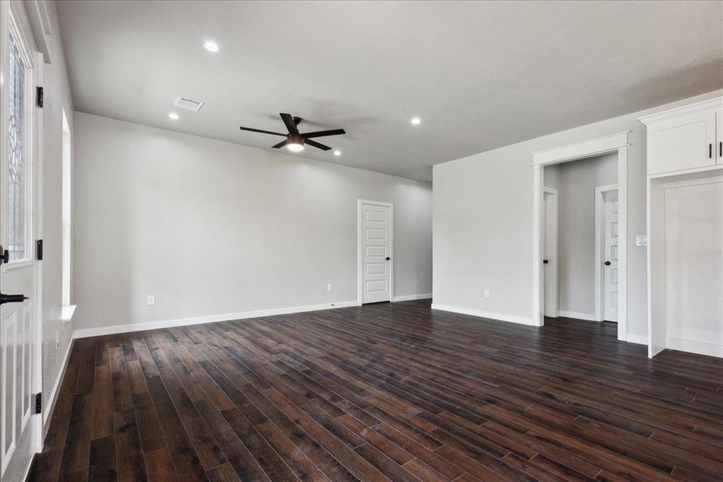 HUTCHINS ACREAGE - Residential