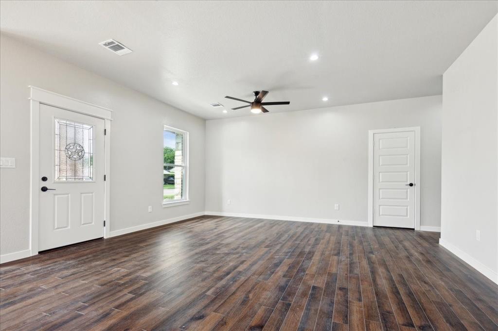 HUTCHINS ACREAGE - Residential