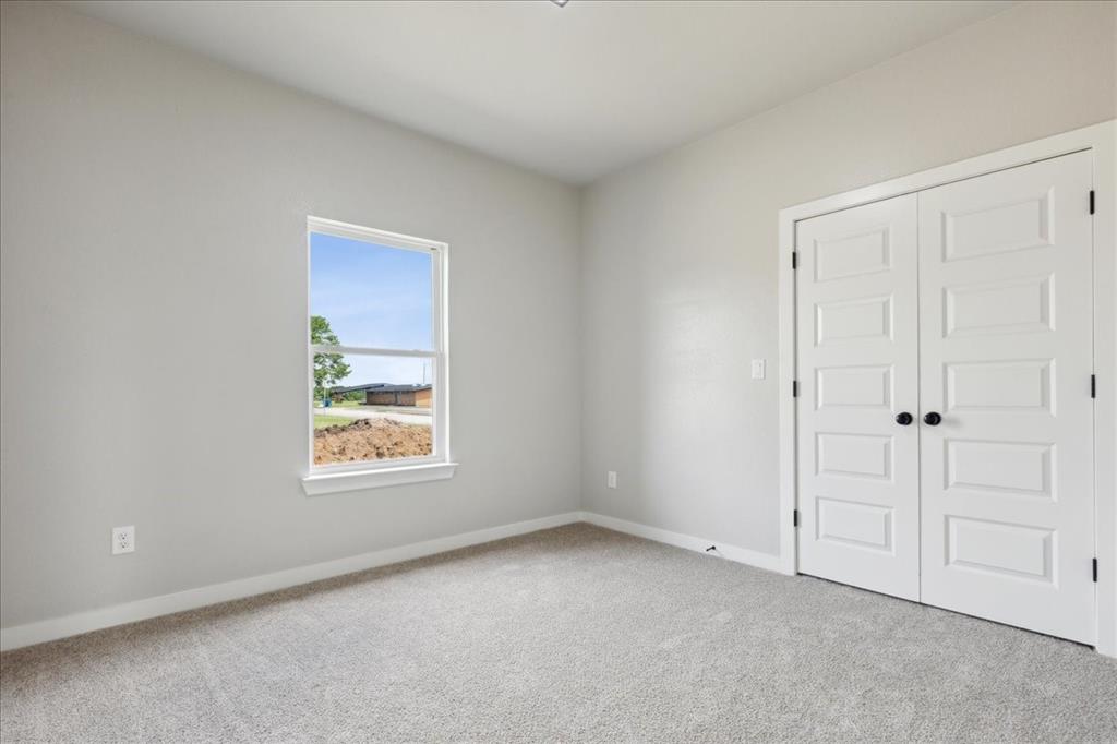 HUTCHINS ACREAGE - Residential