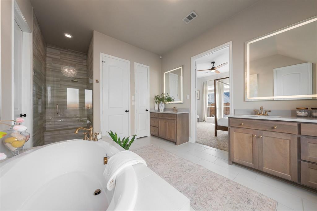 Mustang Lakes Ph Six - Residential