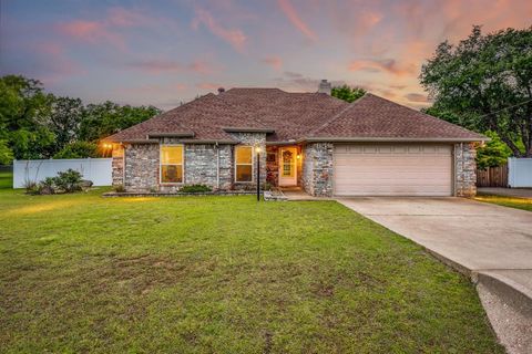 3912 Country Lane Granbury TX 76048