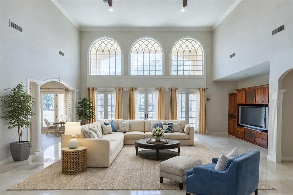 5601 Wagon Wheel Avenue