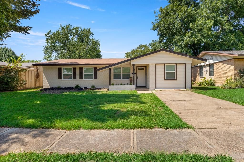 Photo of 3627 Palm Drive, Mesquite, TX 75150 (MLS # 21150827)