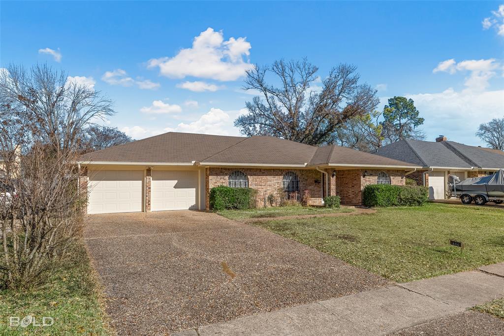 414 N Dresden Circle