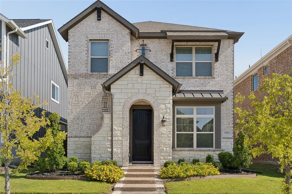 1505 Rose Willow Way