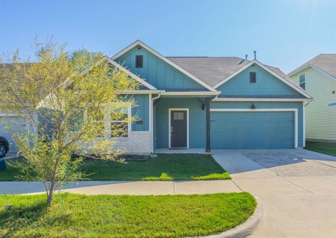 Photo of 2024 Chandler Drive, Denton, TX 76209 (MLS # 21418887)