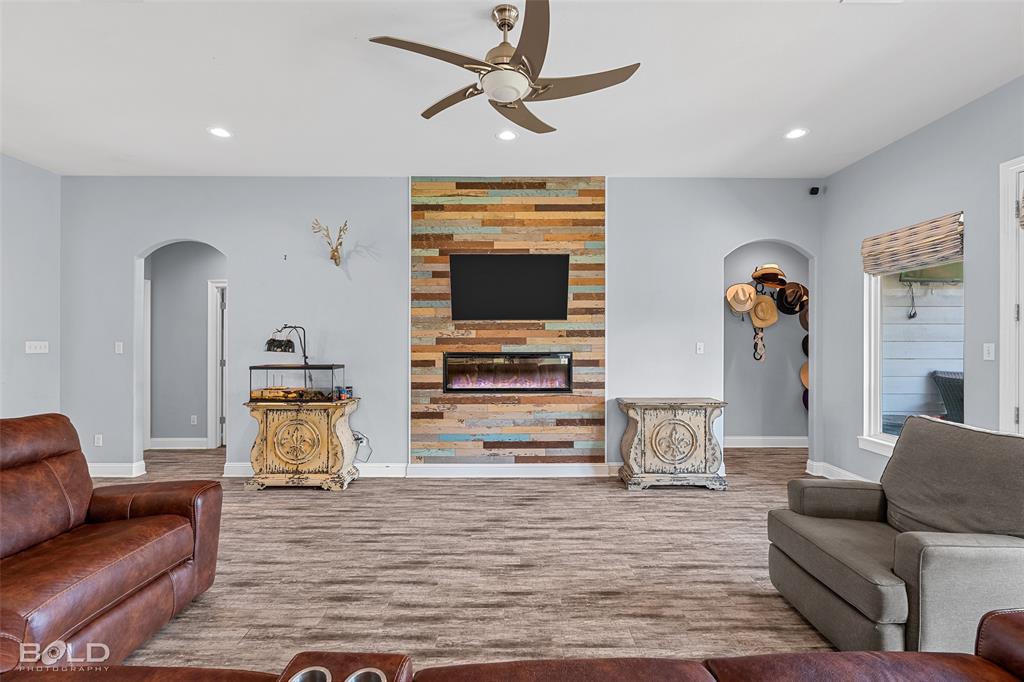 Norris Ferry Crossing - Residential