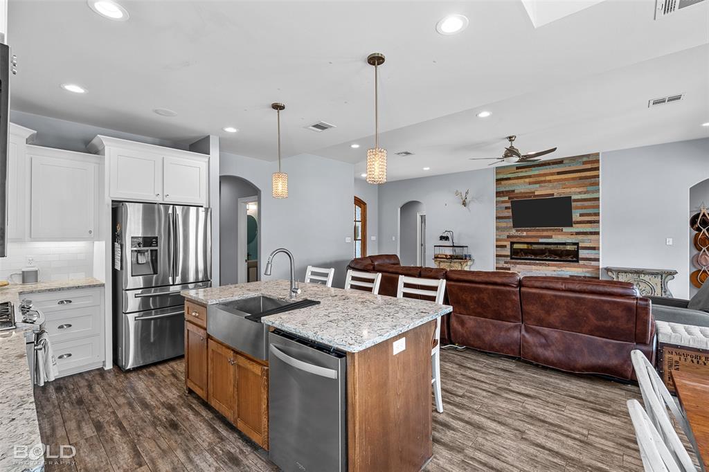 Norris Ferry Crossing - Residential