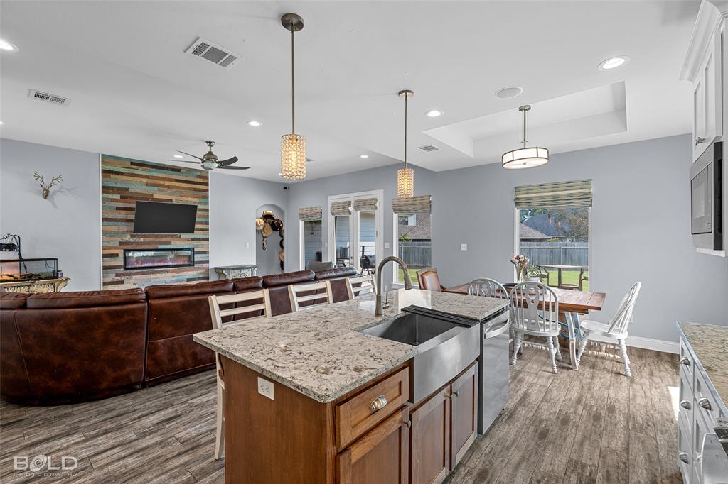 Norris Ferry Crossing - Residential