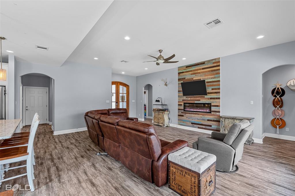 Norris Ferry Crossing - Residential