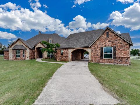 Photo of 2309 Parks Court, Haslet, TX 76052 (MLS # 21251892)
