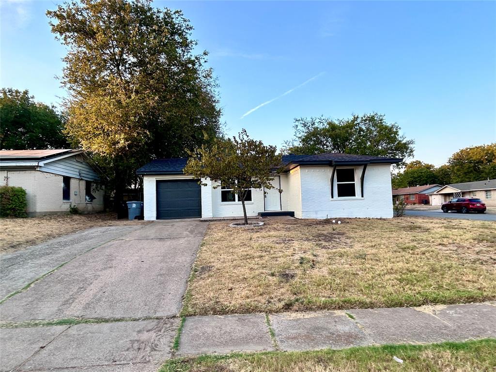 705 Jadewood Drive